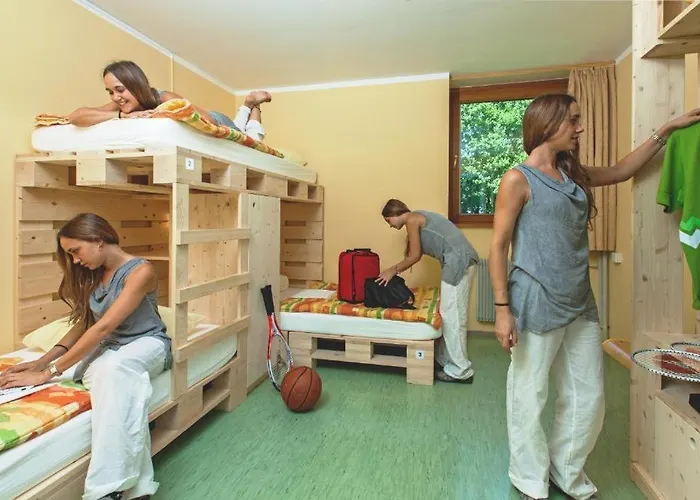 Youth Hostel Proteus Postojna